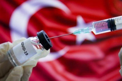 Türkiye, AB'nin yanı sıra 12 ülkeyle koronavirüs aşısı sertifikalarını karşılıklı tanıdı