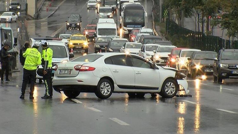Üsküdar ve Ümraniye'de trafik kazası