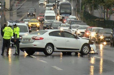 Üsküdar ve Ümraniye'de trafik kazası
