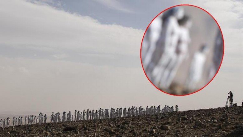 Akılalmaz görüntü... Yüzlercesi çırılçıplak poz verdi!