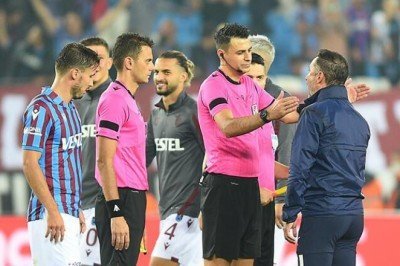 Fenerbahçe'de Vitor Pereira'dan maç sonu hakem açıklaması! 'Saygısızca bir şey yapmadım'