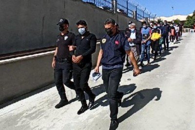 Mersin'de terör operasyonu: 11 gözaltı