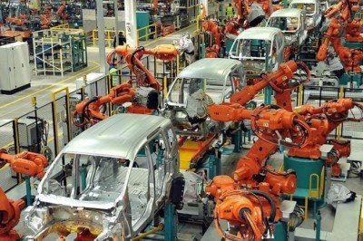 Otomotiv devinden 230 milyon sterlinlik ek yatırım