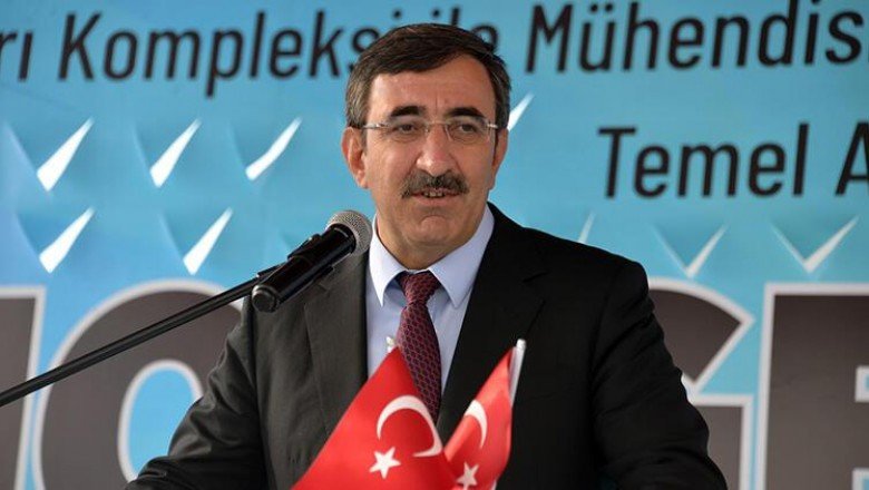 TBMM Plan ve Bütçe Komisyonu Başkanı Yılmaz: 'Aşı temininde sorun yaşamayan nadir ülkelerden biriyiz'