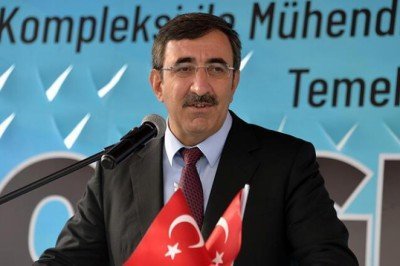 TBMM Plan ve Bütçe Komisyonu Başkanı Yılmaz: 'Aşı temininde sorun yaşamayan nadir ülkelerden biriyiz'