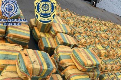 Atlas Okyanusu'nda ele geçirildi: 5 tondan fazla...