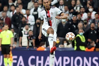 Beşiktaş'ta Josef de Souza taraftardan destek istedi! 'Geçen yıl da böyle oldu ama...'