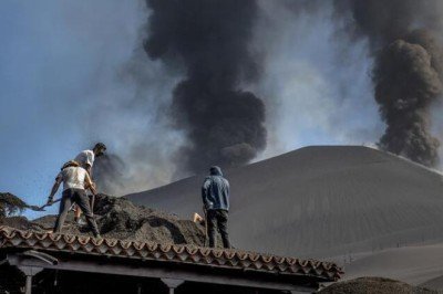 Cumbre Vieja Yanardağı yıkıma yol açtı! İki bine yakın ev yok oldu