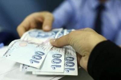 Devlet memurlarının fazla mesai ücretleri artırıldı