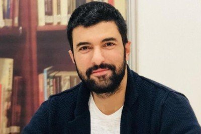 Engin Akyürek'e sevenlerinden anlamlı hediye