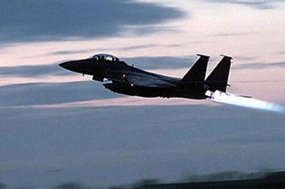 Japonya'da savaş jeti görev esnasında kanopisini düşürdü