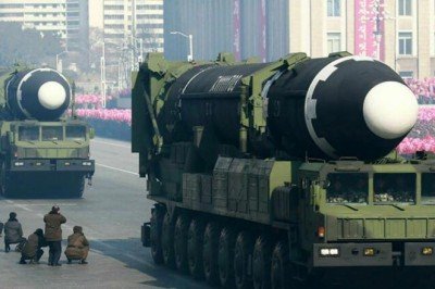 Kuzey Kore'den fırlatılan balistik füze Japonya açıklarına düştü