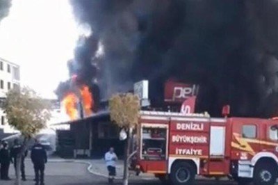 Lastik deposunda yangın! 2 saatte söndürüldü