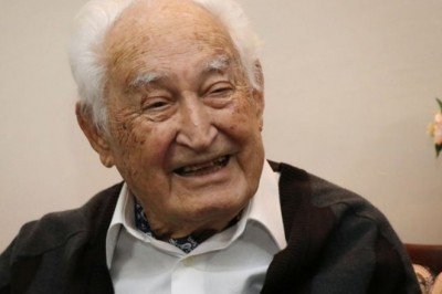 Prof. Dr. Orhan Oğuz hayatını kaybetti