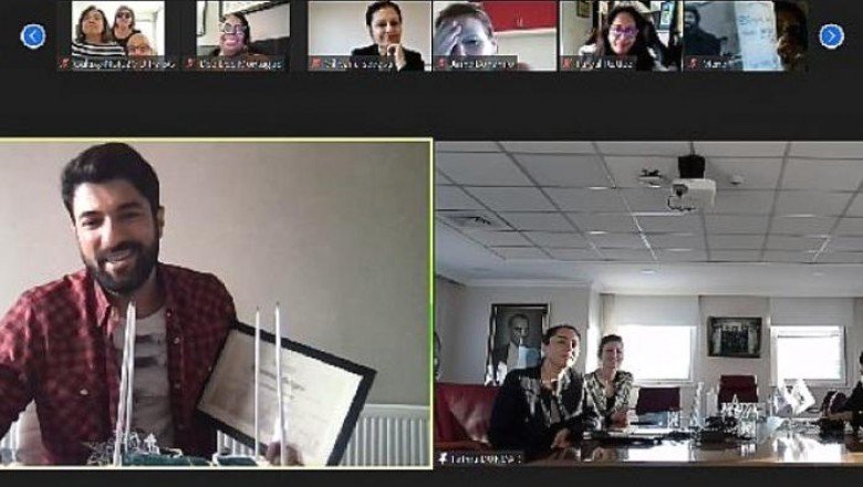 Sevenlerinden anlamlı hediye!