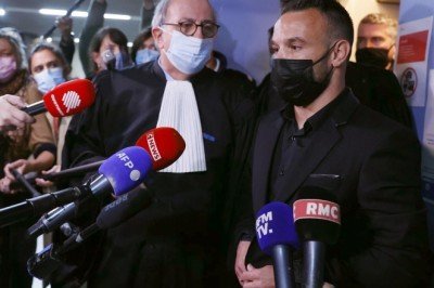 Valbuena'ya seks videosu şantajı davası başladı! Benzema duruşmaya gelmedi