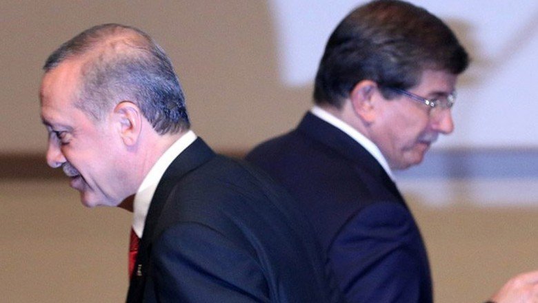 &amp;#039;&amp;#039;İki Bakan 18 gazeteciyi bir araya getirdiler, İstinye&amp;#039;de yalı tuttular&amp;#039;&amp;#039;