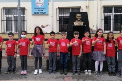 3. sınıf öğrencilerinden ‘geleceği yazanlar takımı’