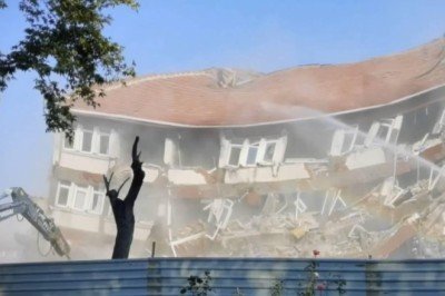 35 yıllık Hükümet Konağı böyle yerle bir oldu