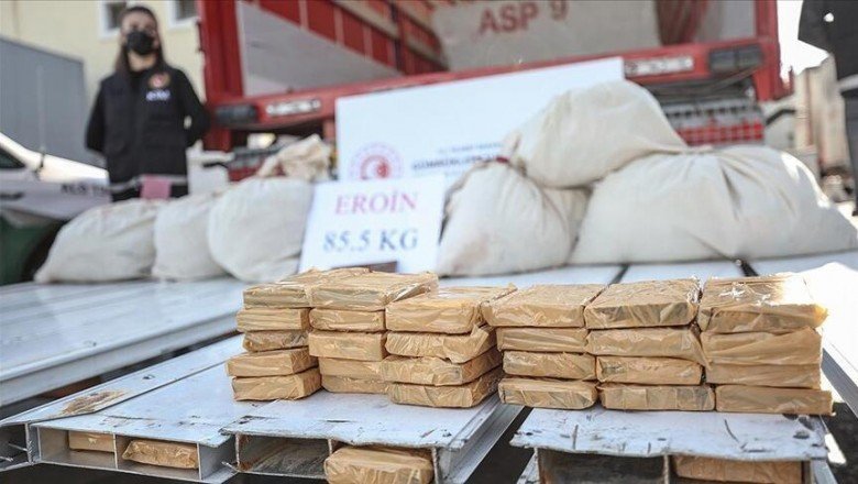 9 ayda 5,5 milyar liralık kaçak eşya ve uyuşturucu ele geçirildi