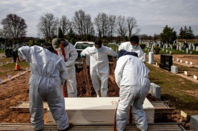 ABD'de can kaybı 721 bin 578'e yükseldi