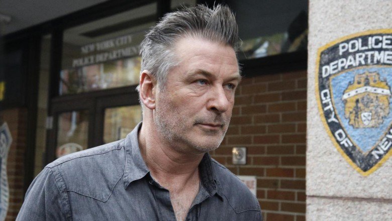 ABDli aktör Alec Baldwin kazayla görüntü yönetmenini öldürdü