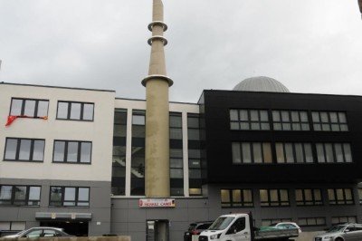 Almanya'da Remscheid Merkez Camii ibadete açıldı