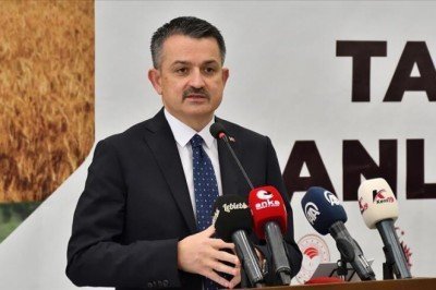 Bakan Pakdemirli: Çiftçimizin alın teri karşılıksız kalmayacak