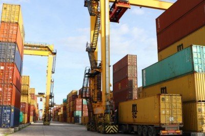 Batı Akdeniz 2 milyar dolarlık ihracat rakamına ulaştı