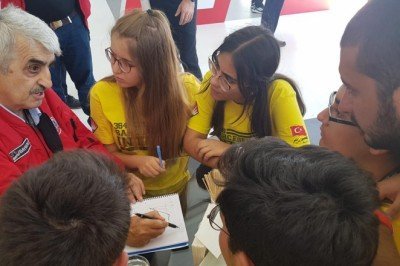 Baykar Yönetim Kurulu Başkanı Özdemir Bayraktar hayatını kaybetti