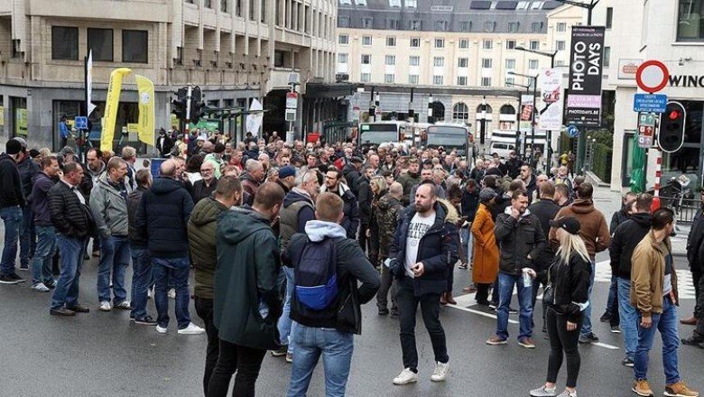 Belçika'da polisler sokağa döküldü