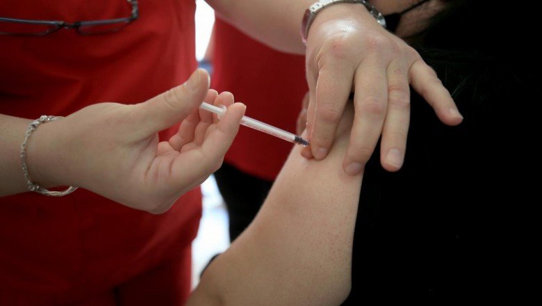 Bilim Kurulu Üyesi Şener'den 65 yaş üstü için grip aşısı uyarısı