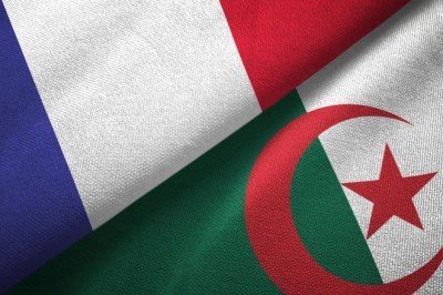 Cezayir'de iki bakanlıkta Fransızcanın kullanımı sonlandırıldı