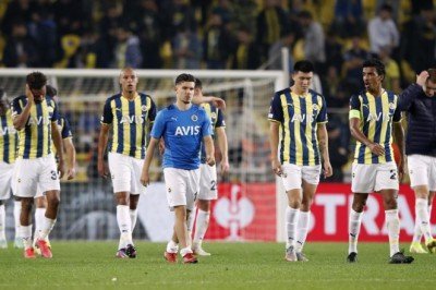 Fenerbahçe Antwerp ile yenişemedi