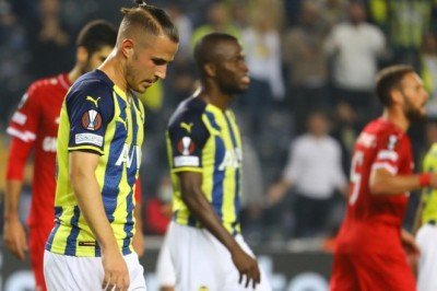 Fenerbahçe Avrupa Ligi gruplarında galibiyet alamadı