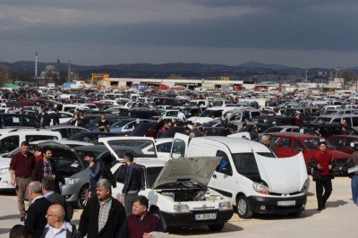 İkinci el araçta bu oyuna dikkat! Onlarca kişiyi 500 bin lira dolandırdılar