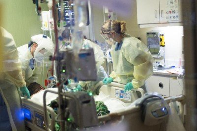 İsrailde aşı karşıtı aktivist COVID19'dan öldü