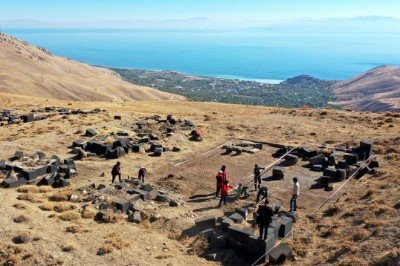 Kef Kalesi'nde 50 yıl sonra kazı çalışmaları başladı