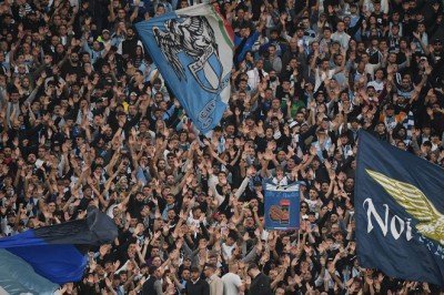 Lazio tribünlerinden yapılan ırkçı tezahüratlara kınama