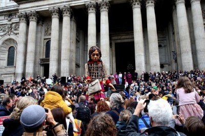 Mülteci çocukların simgesi Küçük Amal Londra'da