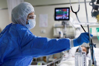 Peru'da salgından ölenlerin sayısı 200 bini geçti