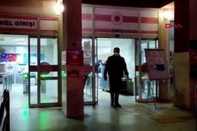 Polisin belinden aldığı silahla kurşun yağdırdı! O anlar kamerada