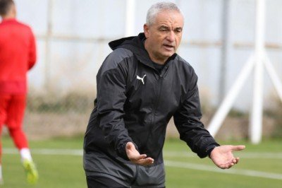 Rıza Çalımbay'dan hakemlere uyarı