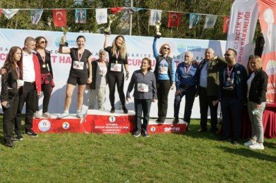 Sarıyerliler ''Cumhuriyet'' için koştu