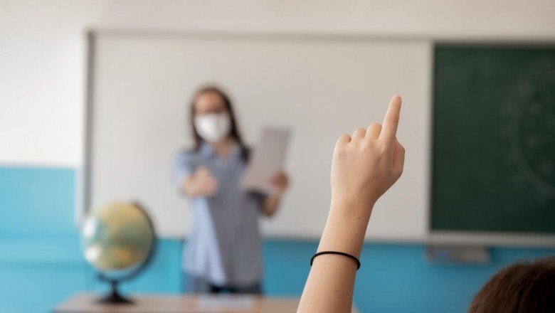 Sınıf öğretmenlerinin yüzde 89'u iki doz aşılı