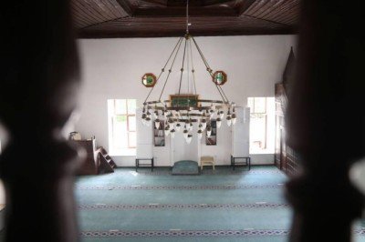 Tarihi camiler yüzyıllardır ayakta