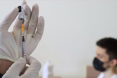 Yüz yüze eğitim başladı, gençlerde aşılanma oranı arttı