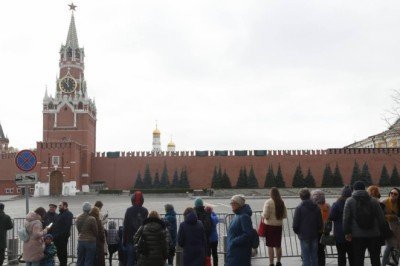 Rusya'da şiddetli rüzgar: Kızıl Meydan ziyarete kapatıldı