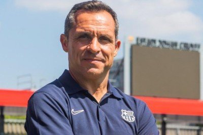 Barcelona Koeman'ın yerine Barjuan'ı getirdi