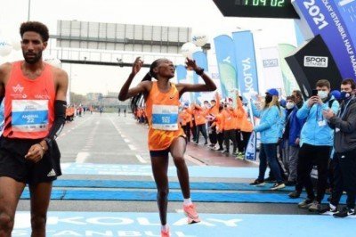 Dünyanın En Hızlısı: N Kolay İstanbul Yarı Maratonu